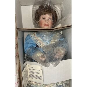 **Christina Porcelain Doll Jan Garnett 1994 Victorian 17" Danbury Mint**